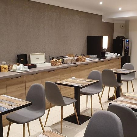 Libre Hotel La Vespière المظهر الخارجي الصورة