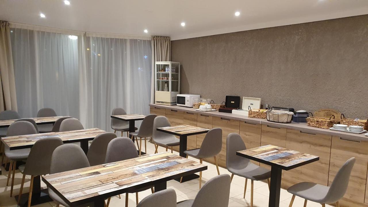 Libre Hotel La Vespière المظهر الخارجي الصورة